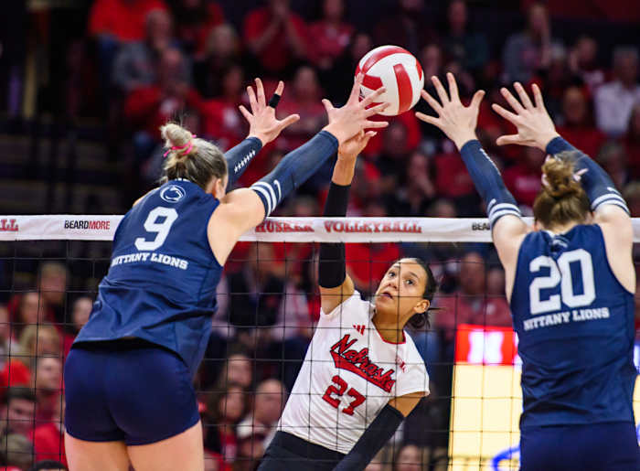 10_Harper Murray_VB vs Penn State 1014